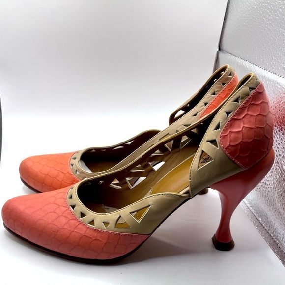 COPY - JOHN FLUEVOG HEELS - Picture 1 of 15